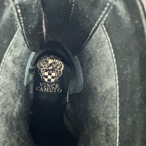 VINCE CAMUTO Women Viltana Ankle Bootie Stacked Heel Silhouette Square Toe - Picture 11 of 11